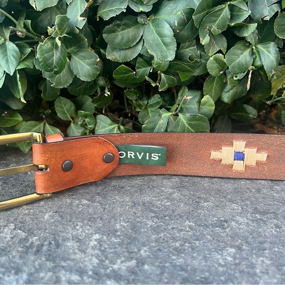 Orvis Leather Belt in Tan with Blue and Cream Cross Stitch Inserts - Size 36 - Picture 5 of 9